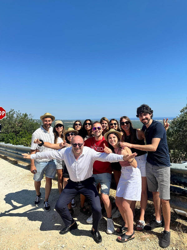 Lorenzo Cappiello with travellers in Puglia